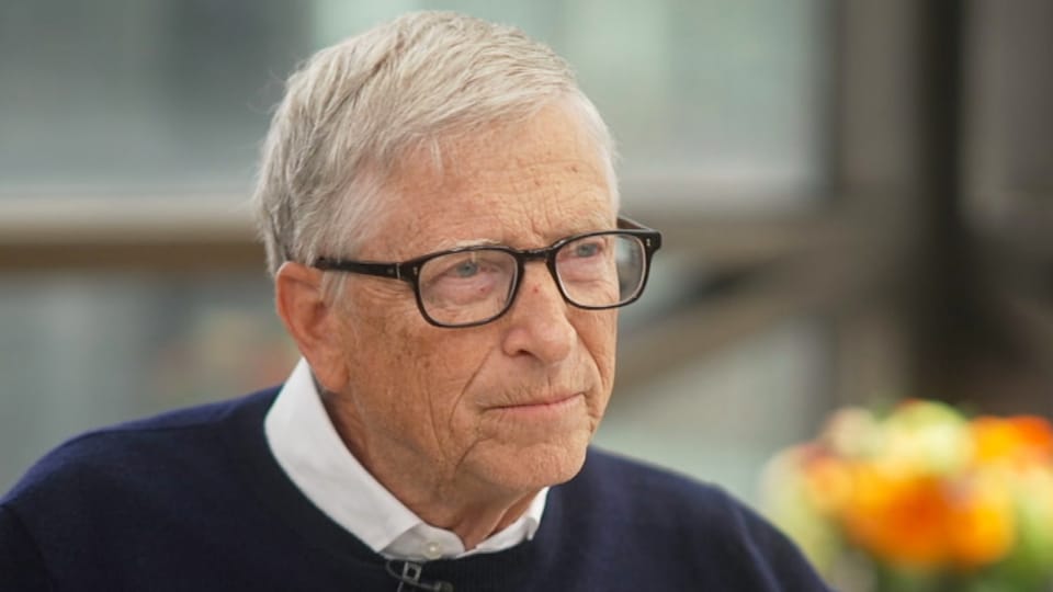 Bill Gates Urges Government Oversight of AI Beyond Industry Self-Regulation