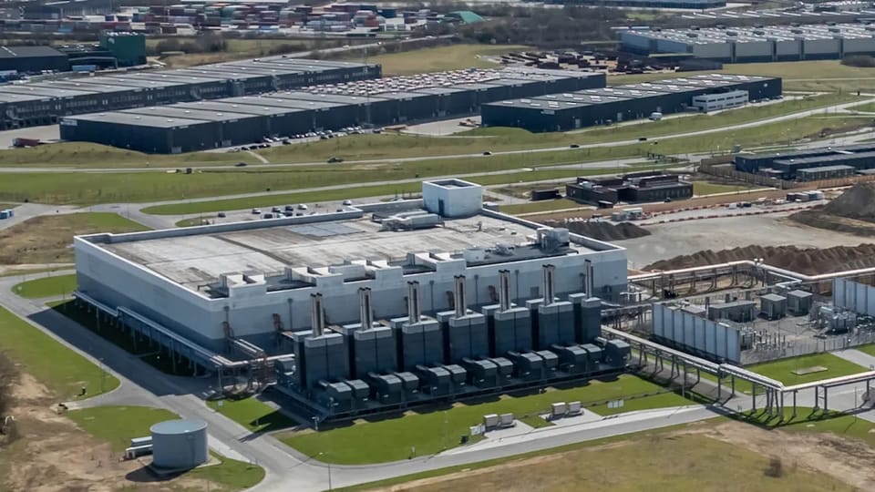 Florida communities push back against AI data center expansion with new freezes