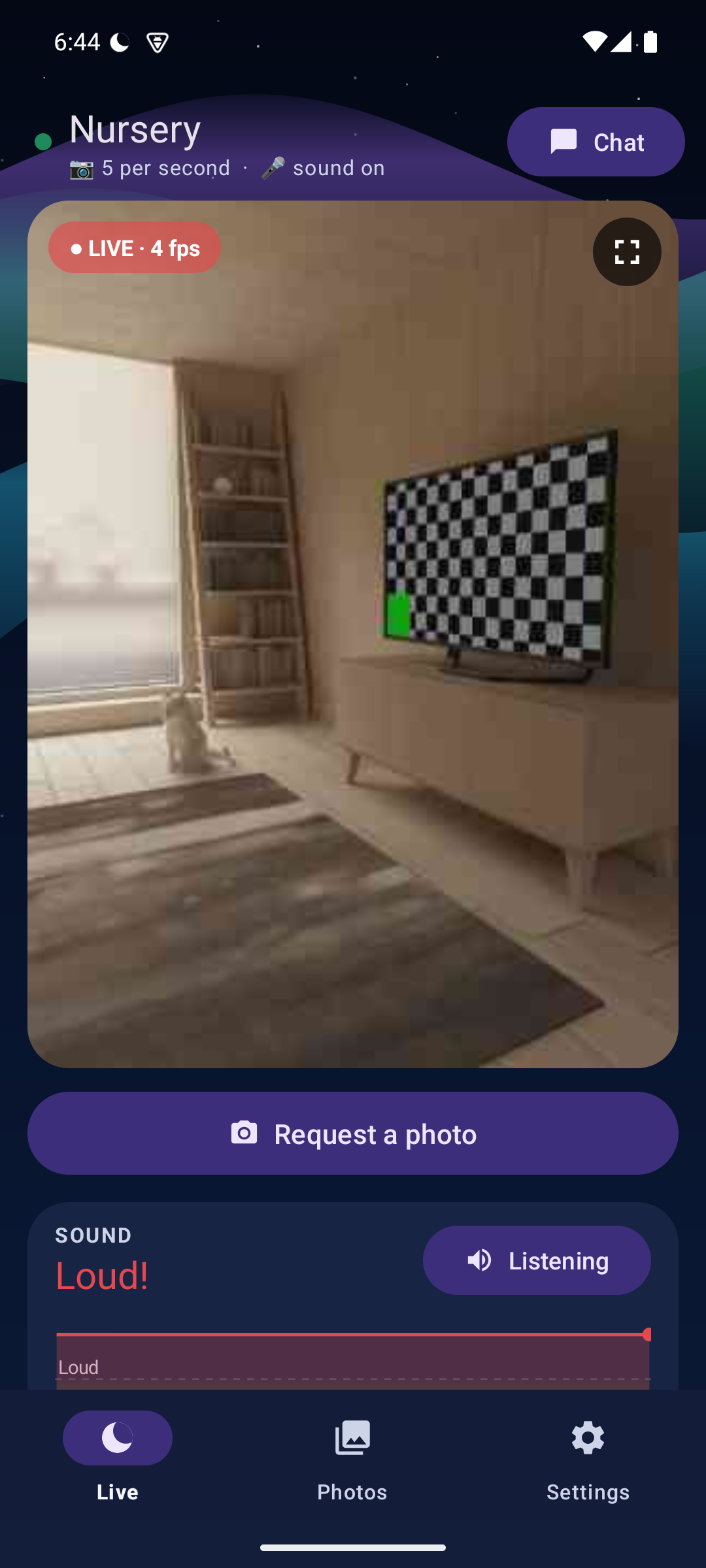BabyLink live monitor screen with a room preview and sound monitoring
